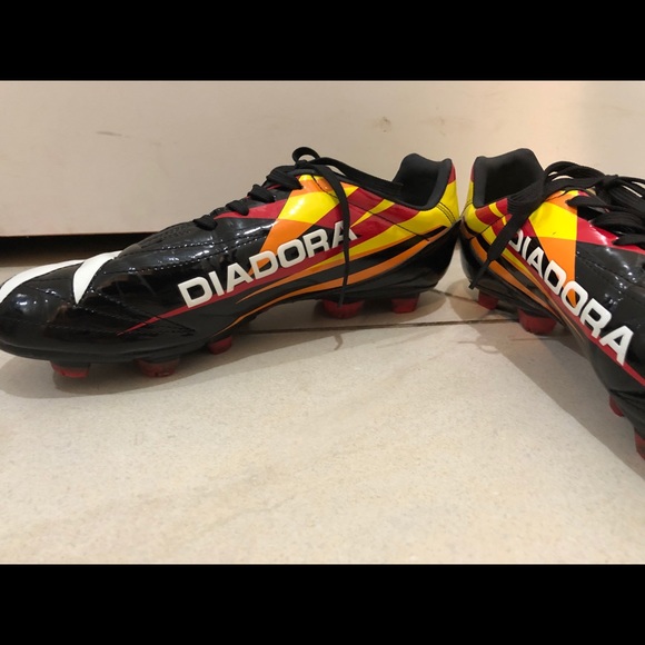 Diadora soccer/football cleats Stadio men’s size 9 - Picture 4 of 7